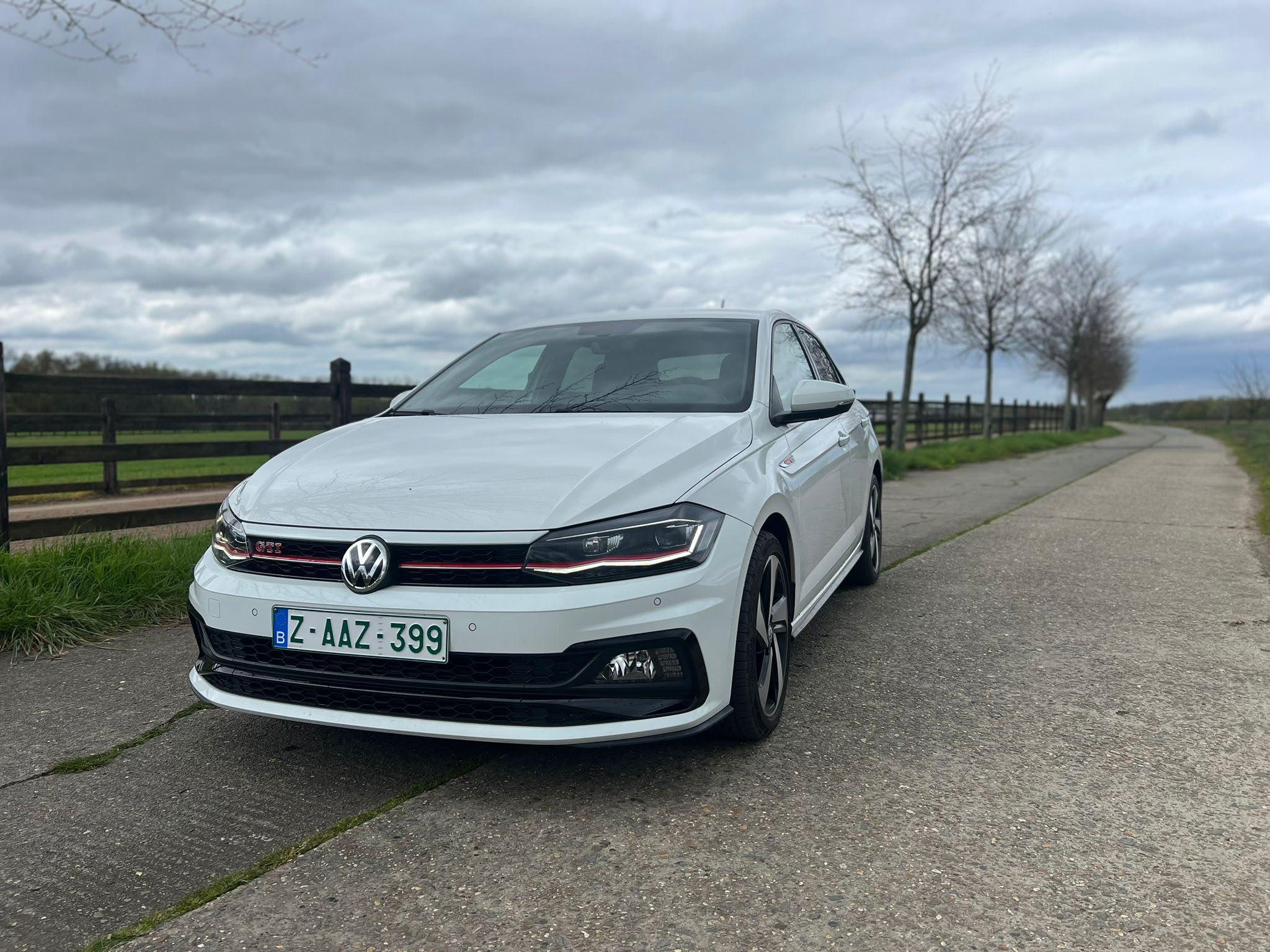 Witte Volkswagen Polo GTI uit het aanbod